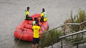 ऋषिकेश में ‘कोई तो बचा लो’ चिल्लाते रह गए परिजन, आंखों के सामने गंगा में डूब गया बच्चा